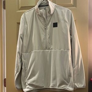 Under Armour men size M half-Zip Pullover